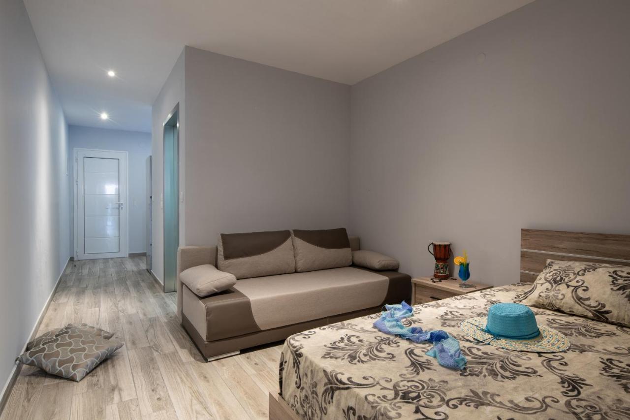 Sunset Studios - Suites With Seaview & Back Side Apartements Toroni Eksteriør bilde