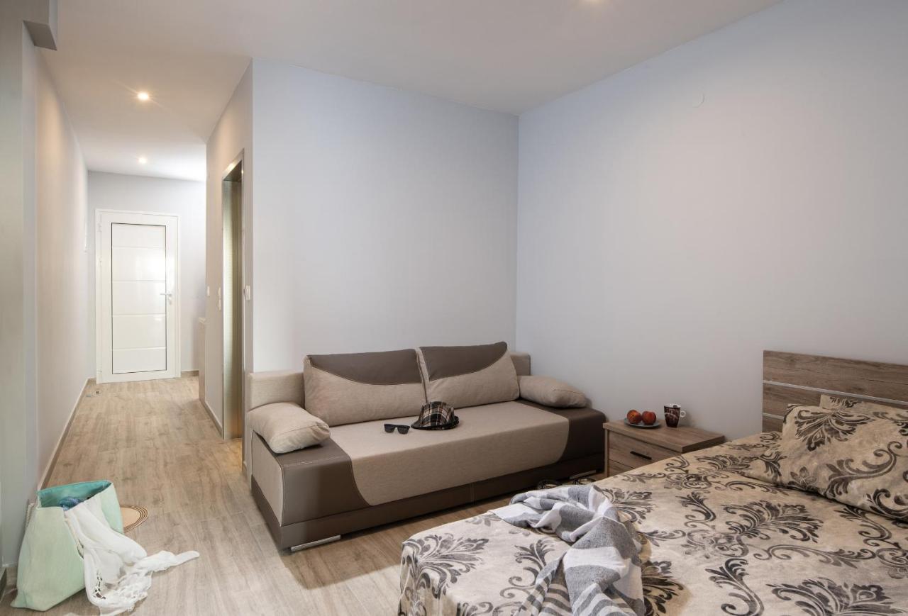 Sunset Studios - Suites With Seaview & Back Side Apartements Toroni Eksteriør bilde