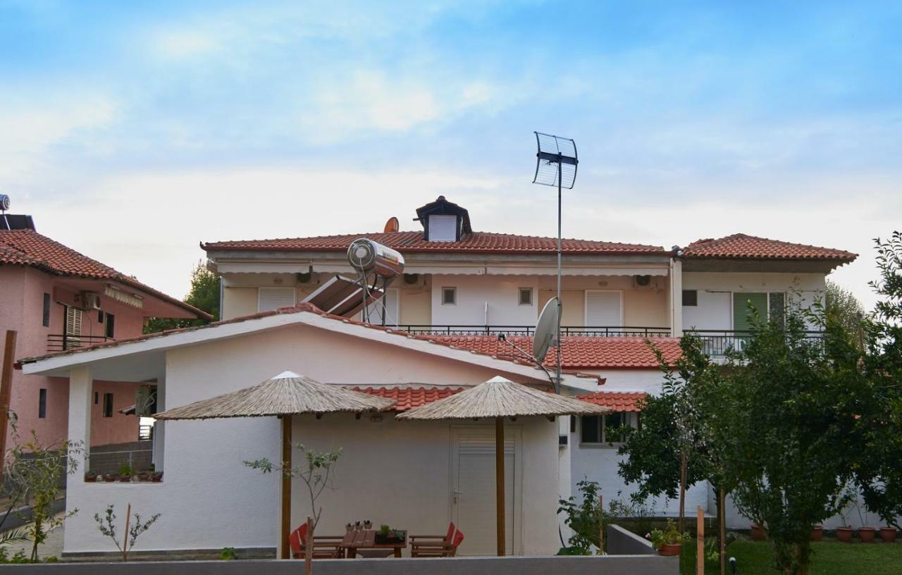 Sunset Studios - Suites With Seaview & Back Side Apartements Toroni Eksteriør bilde