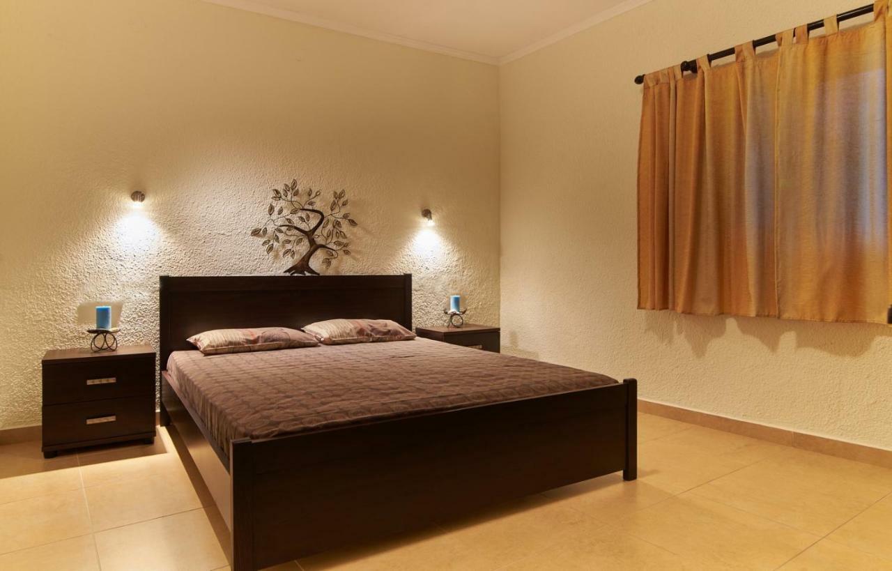 Sunset Studios - Suites With Seaview & Back Side Apartements Toroni Eksteriør bilde